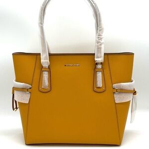 Michael Kors Voyager EW Tote Bag Leather Marigold